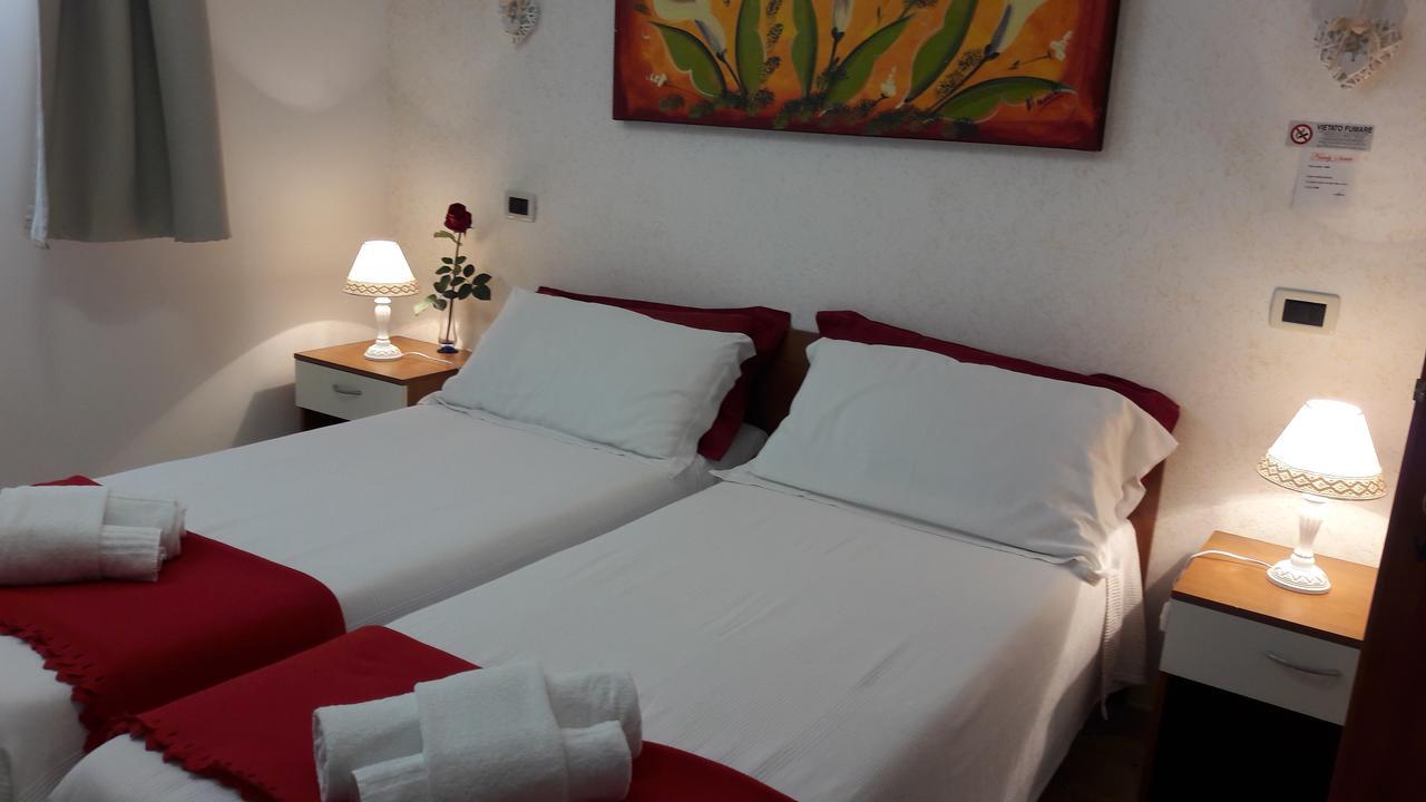 Nataly'S House Bed&Breakfast La Massimina-Casal Lumbroso Exteriör bild