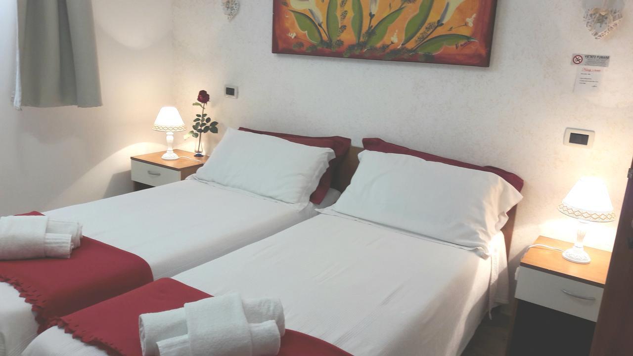 Nataly'S House Bed&Breakfast La Massimina-Casal Lumbroso Exteriör bild